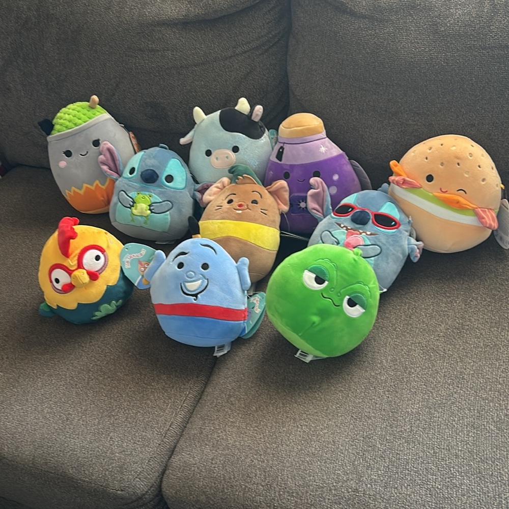 Disney Family of Squishmallows, new with tags!, (10 total)!!